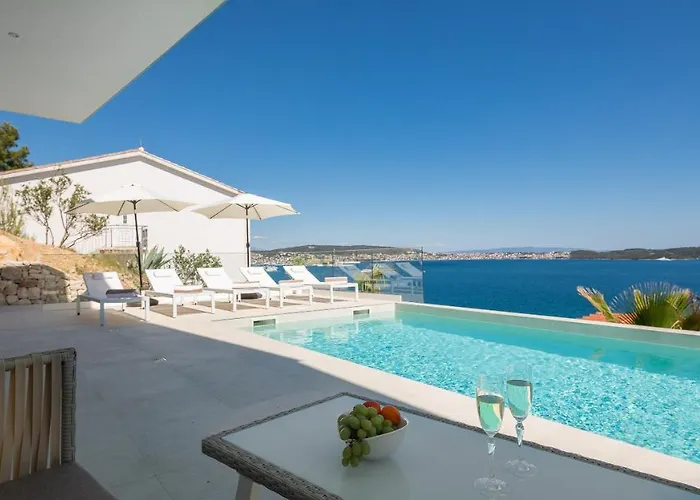 Adria View With Heated Pool I *