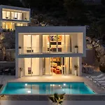 Adria View With Heated Pool I 别墅 特罗吉尔