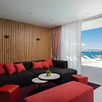 别墅 Adria View With Heated Pool I 特罗吉尔