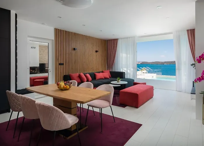 ヴィラ Adria View With Heated Pool I *